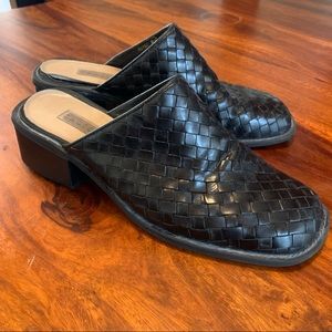 Vintage Woven Black Mules
